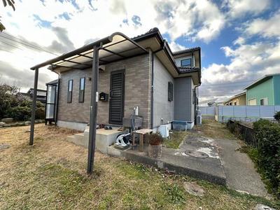 Spacious 4LDK House in Suzuka City - 1,174m² Land — Image 1, Suzuka, Mie