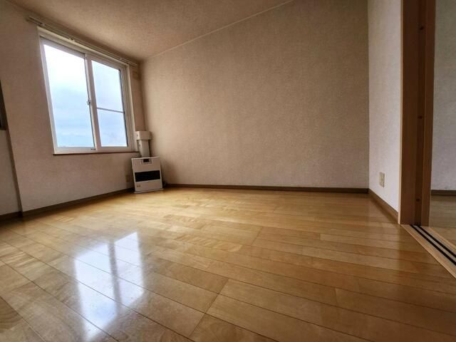 1LDK Apartment for Rent in Takikawa, Hokkaido with Parking - Thumbnail 4
