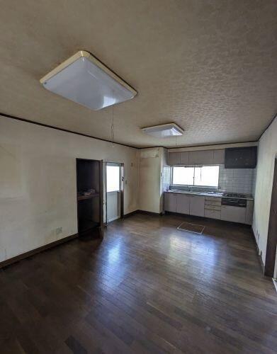 3LDK House in Suzukawa-nishi-cho, Fuji City - Investment Opportunity — Image 2, Fuji, Shizuoka