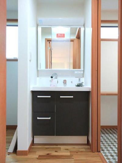 [Hatomark Site] Shinyokocho Early American Style Model House for Sale 546 3LDK Newly Built Detached House in Shinyokocho, Aizuwakamatsu City, Fukushima Prefecture — Image 3, Aizuwakamatsu, Fukushima