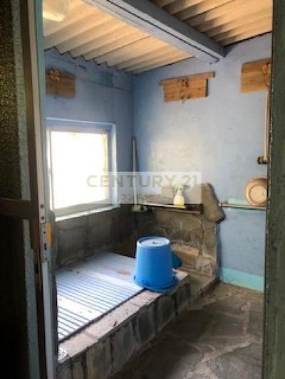 Traditional 5DK House with Onsen Potential in Kirishima — Image 4, Kirishima, Kagoshima