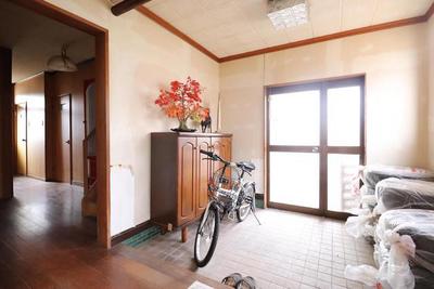 [Hatomark Site] 5LDK Used Detached House in Tokaichi-Naka 3-chome, Miyoshi City, Hiroshima Prefecture — Image 4, Miyoshi, Hiroshima