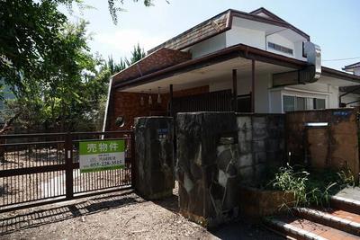 Spacious 6DK House for Sale in Kofu's Peaceful Chizuka Area — Image 3, Kofu, Yamanashi
