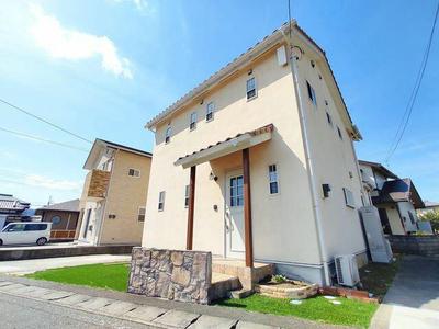 Modern 4LDK House with Pellet Stove in Shimizu-cho, Shizuoka — Image 1, Shimizu, Shizuoka