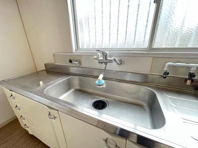 4SK House for Sale in Hakozukuri, Hannan City - Investment Property — Image 3, Hannan, Osaka