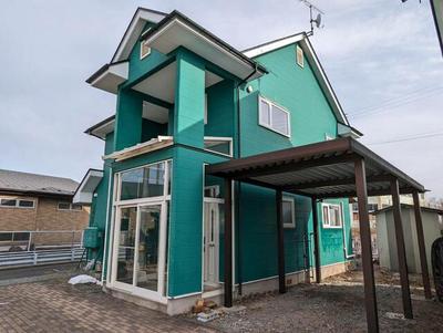 Spacious 4LDK House in Takizawa City with 3-Car Parking — Image 1, Takizawa, Iwate