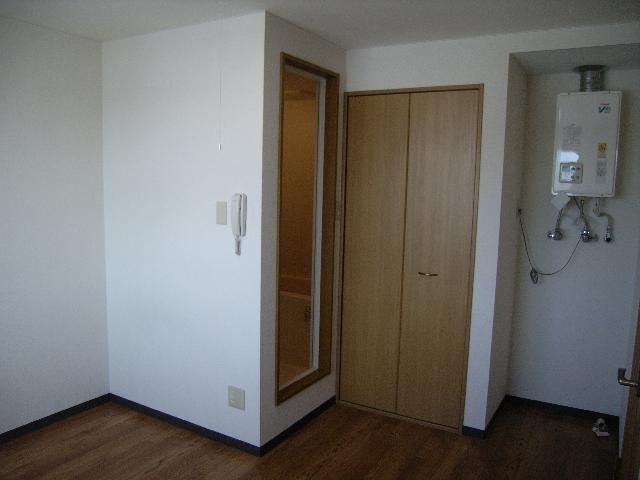 Pet-Friendly 1R Apartment for Rent in Kitami, Hokkaido - Thumbnail 3