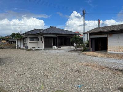 Traditional 3DK House with Large Land in Takasaki-cho, Miyazaki — Image 3, Miyakonojo, Miyazaki