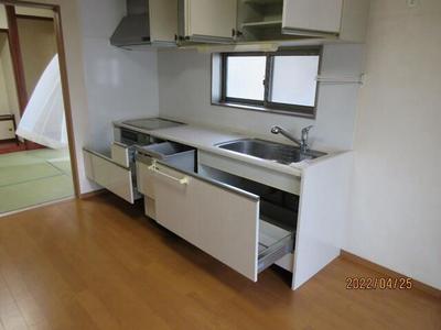 Traditional Home with Large Land Plot in Nobeoka, Miyazaki — Image 4, Nobeoka, Miyazaki