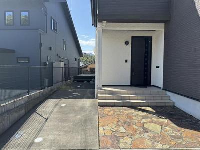 Modern 4SLDK House with Solar Power in Maizuru, Kyoto — Image 2, Maizuru, Kyoto
