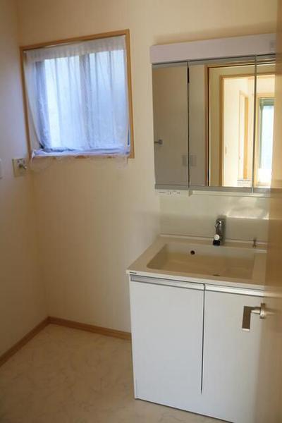 [Hatomark Site] 4DK Used Detached House in Hirose, Kumagaya City, Saitama Prefecture — Image 1, Kumagaya, Saitama