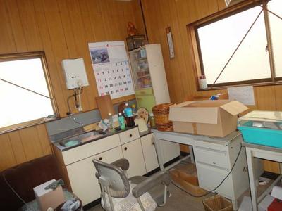 Spacious 3LDK House in Kamiita-cho with Large Land Plot — Image 1, Kamiita, Tokushima