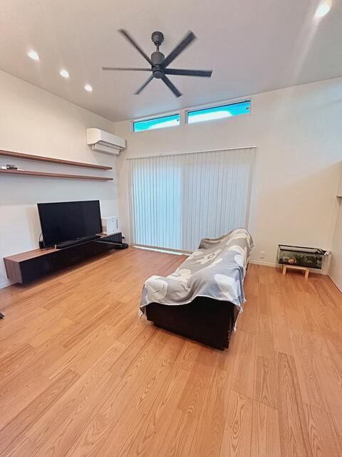 Modern 4LDK Home in Kitakyushu with Theater Room - Thumbnail 3