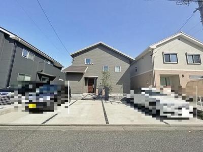 Modern 4LDK Home in Kitakyushu with Theater Room — Image 1, Wakamatsu, Fukuoka