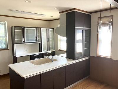 Spacious 6SLDK House in Ono City with Large Land Plot — Image 2, Ono, Fukui