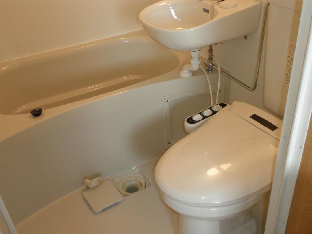 1K Apartment for Rent in Takikawa, Hokkaido - 30 sqm, Free Parking - Thumbnail 3