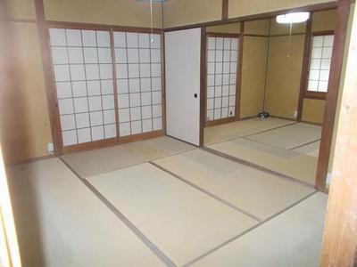 8LDK Family Home in Shimonoseki with 1176㎡ Land — Image 2, Kudamatsu, Yamaguchi