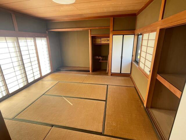 5DK House in Himeji with 106㎡ Space Near Shiota Onsen - Thumbnail 3