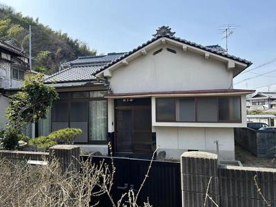 Spacious 7LDK House in Kure City - 186sqm on Large Land Plot — Image 2, Kure, Hiroshima