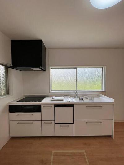 Renovated 4LDK House for Sale in Niihama - All-Electric Home — Image 1, Niihama, Ehime