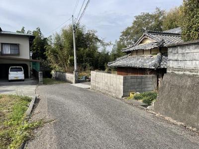 Spacious Traditional House in Toon City, 820m² Plot — Image 2, Toon, Ehime