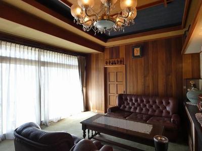 Spacious 10LDK House in Onga, 7min to Station, 1,177m² Plot — Image 3, Onga, Fukuoka