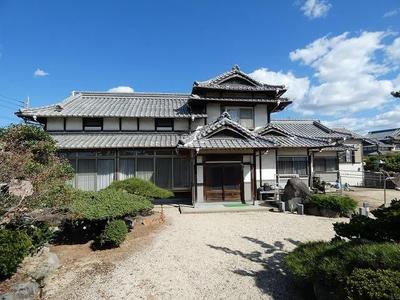 Spacious 10LDK House in Onga, 7min to Station, 1,177m² Plot — Image 1, Onga, Fukuoka
