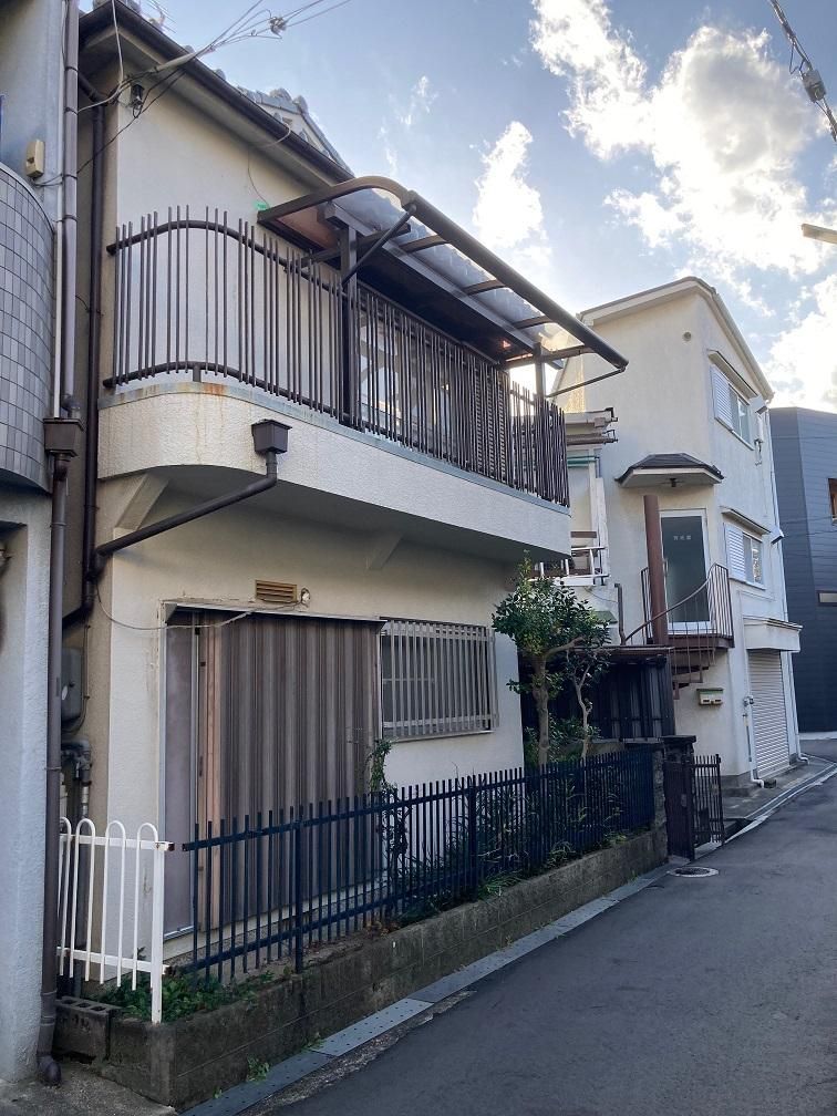 5DK Detached House for Sale in Neyagawa, Osaka - Thumbnail 2