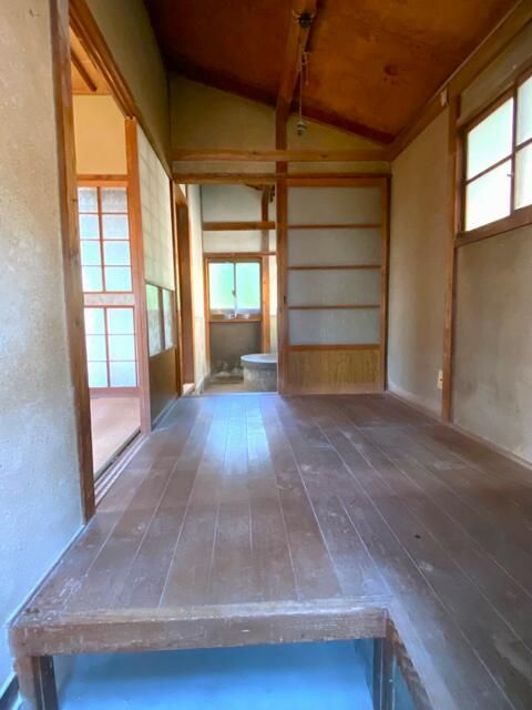 1967 2DK House on 234sqm Land in Matsuyama, Ehime - Thumbnail 3
