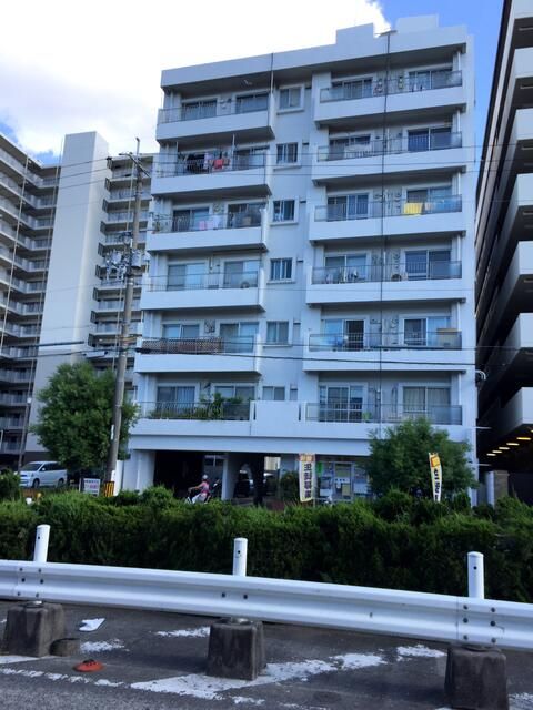 Used 1DK Apartment in Yodogawa-ku, Osaka - 26.55 sqm - Thumbnail 2