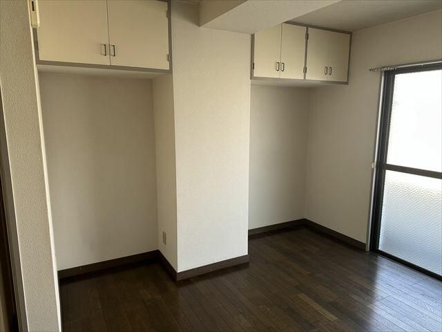 Affordable 1R Apartment near Teppocho Station, Matsuyama - Thumbnail 3
