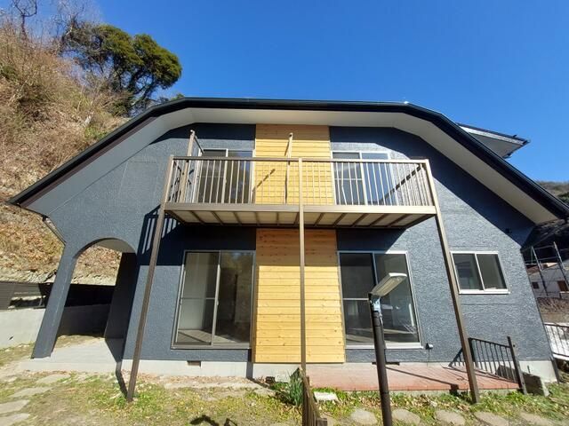 Renovated 4SLDK House with Large Garden in Kamakura - Image 1