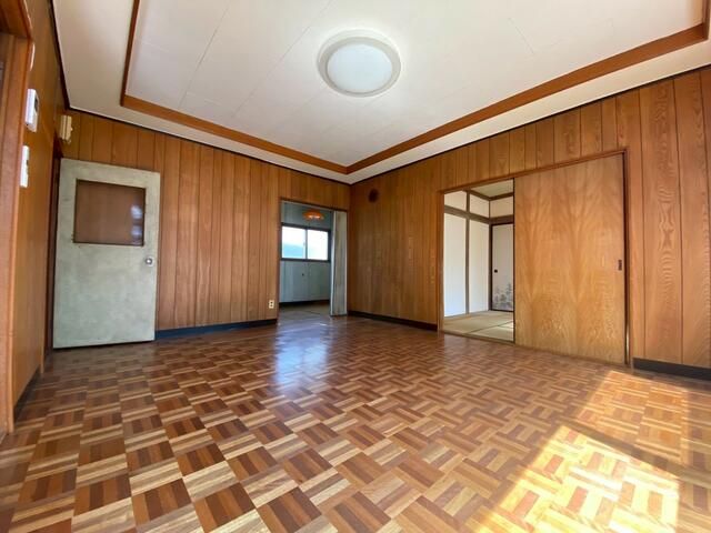 5LDK House with Office Space for Sale in Sapporo's Kita Ward - Thumbnail 3