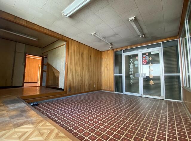 5LDK House with Office Space for Sale in Sapporo's Kita Ward - Thumbnail 2