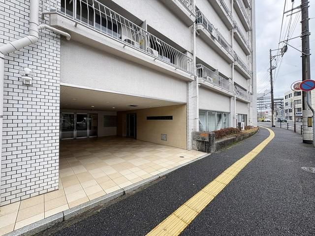 Studio Apartment for Sale in Nishi Ward, Hiroshima - Thumbnail 2