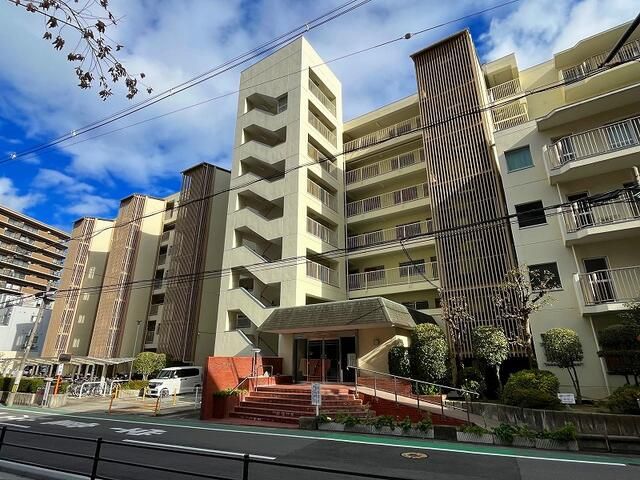 Renovated 2LDK Apartment in Morinomiya, Osaka | Near Future Station - Thumbnail 2