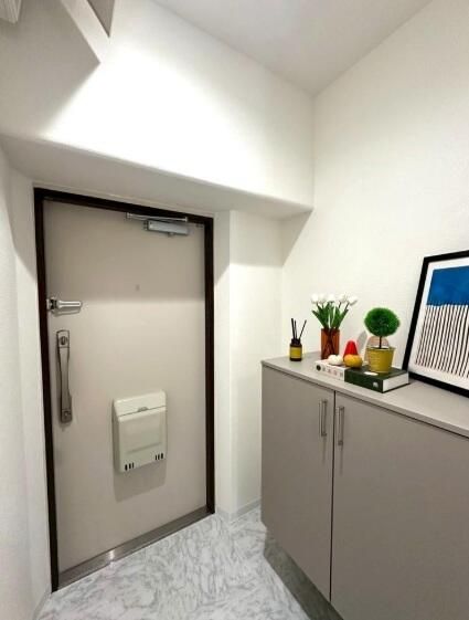 Renovated 2LDK Apartment in Morinomiya, Osaka | Near Future Station - Thumbnail 4