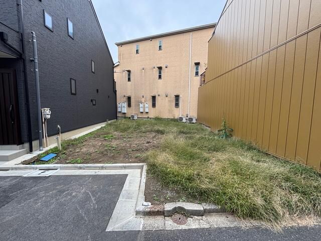 Land for Sale in Adachi, Tokyo - 4 Min Walk to Kita-Senju Station - Thumbnail 3