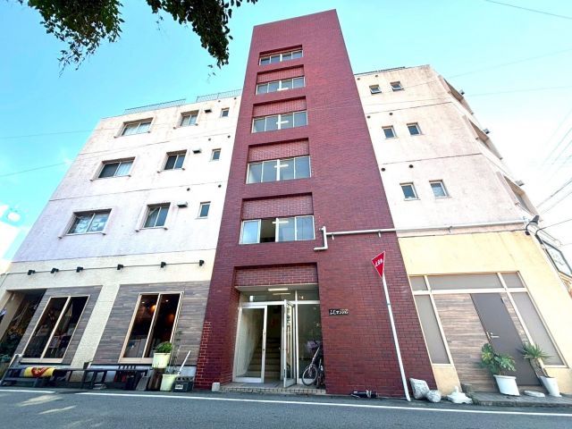 2DK Apartment for Sale in Omuta, Fukuoka - Fuji Mansion - Thumbnail 3