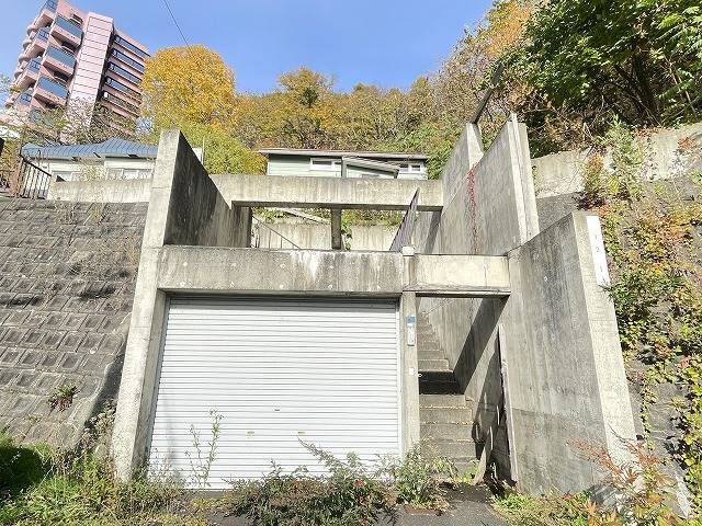 300 Tsubo Plot 1SLDK House for Sale in Sapporo Minami Ward - Thumbnail 2