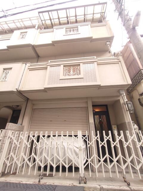 4DK Family House for Sale in Neyagawa, Osaka - 10 Min Walk to Station - Thumbnail 2
