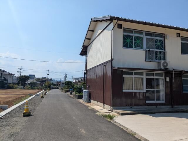 Renovated 2DK Apartment for Rent in Kashima City, Saga - Thumbnail 3
