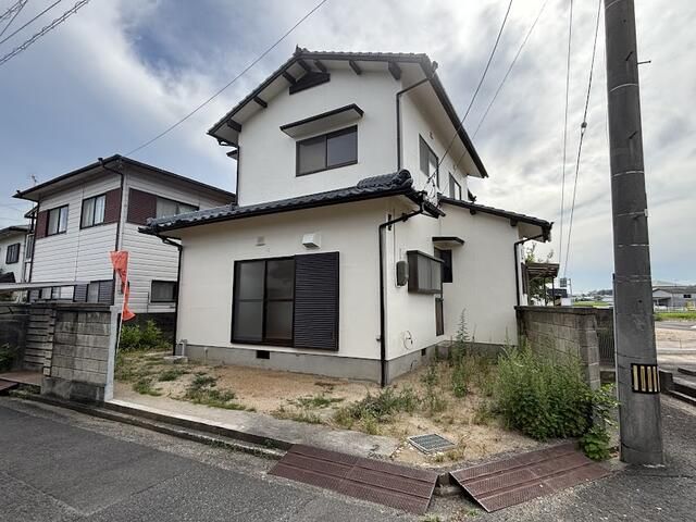 Renovated 5LDK House Near Shioya Station, Takamatsu - Thumbnail 2