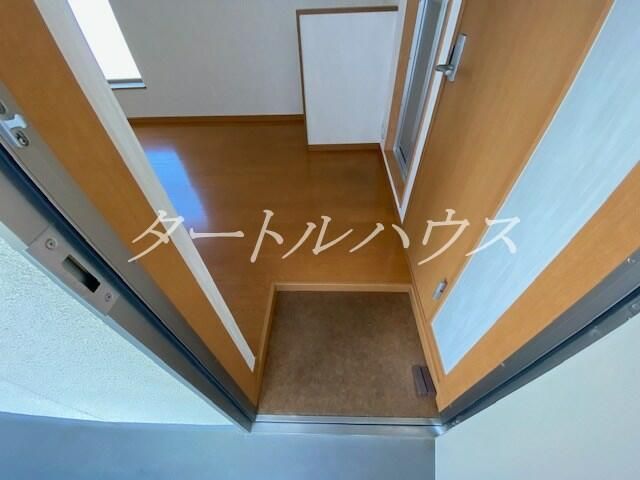 1R Apartment for Rent near Shijonawate Station, Daito, Osaka - Thumbnail 3