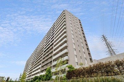 3LDK Apartment for Sale in Ebina, Kanagawa - 70.53 sqm - Thumbnail 2