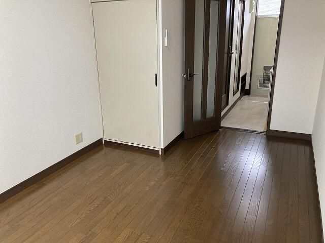 1K Apartment for Rent in Quiet Fukushima City Neighborhood - Thumbnail 2