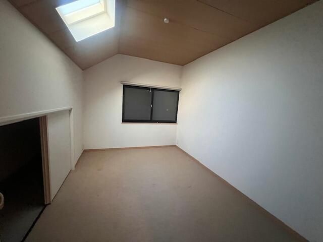 4LDK Detached House for Sale in Kumatori, Osaka - 130.83 sqm - Thumbnail 3