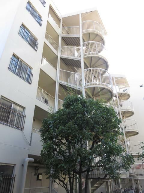 3DK Apartment for Sale in Sakai, Osaka - 4 Min Walk to Station - Thumbnail 2