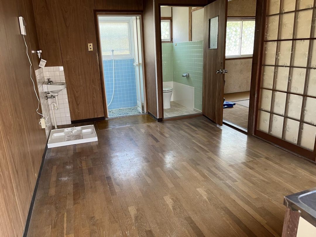 2DK Apartment for Rent in Ube, Yamaguchi - 20,000 Yen - Thumbnail 3