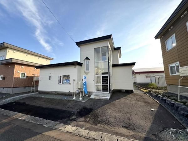 Renovated 3LDK House in Bibai, Hokkaido with 2 Car Parking - Thumbnail 3